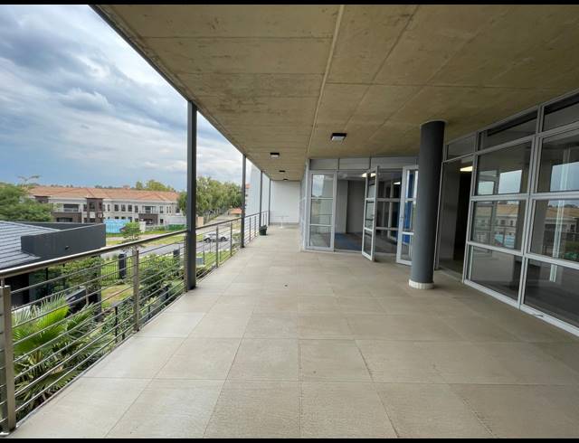 358M² OFFICE TO LET IN BRYANSTON